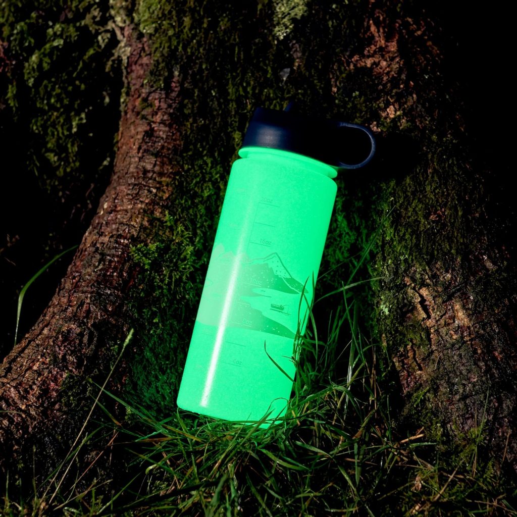 Gentlemen's Hardware Glow in the Dark Water Bottle 700ml